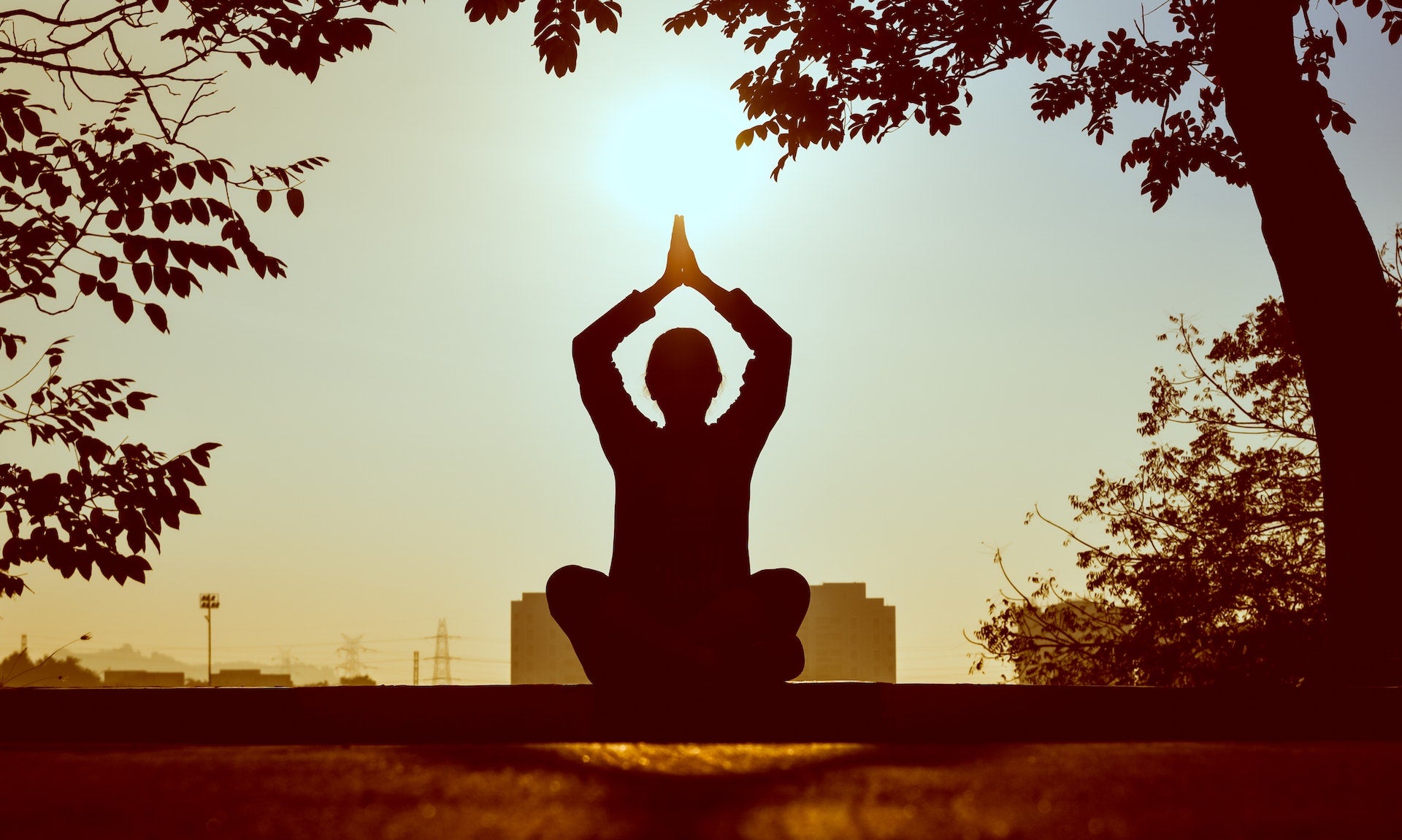 Advantages of doing Yoga At Night |  Night Yoga Benefits !